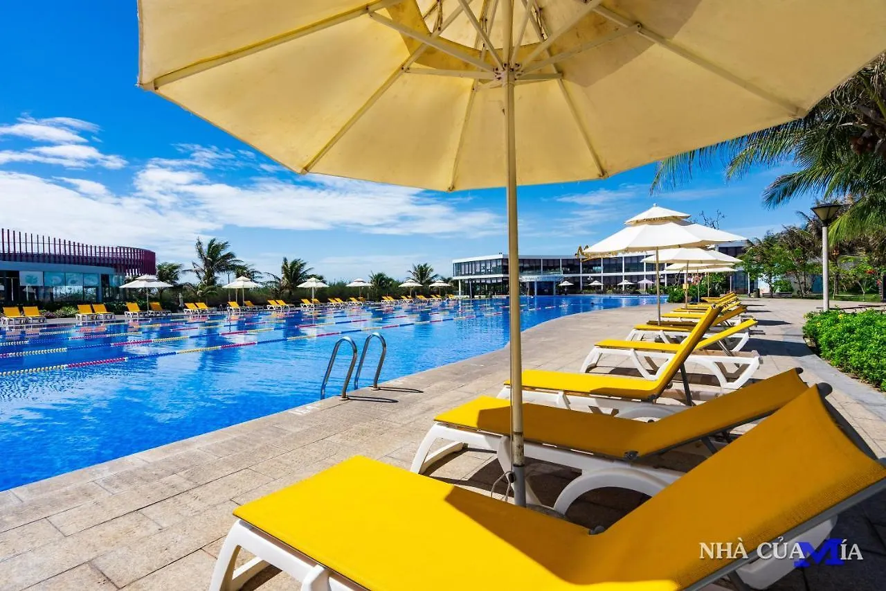 Oceanami Private Beach Villa Homestay - Long Hai Vung Tau