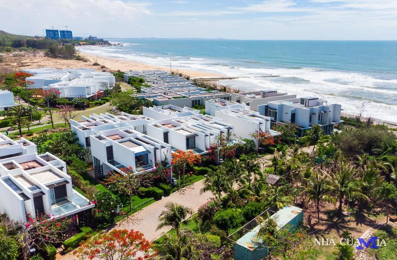 Oceanami Private Beach Villa Homestay - Long Hai Vung Tau