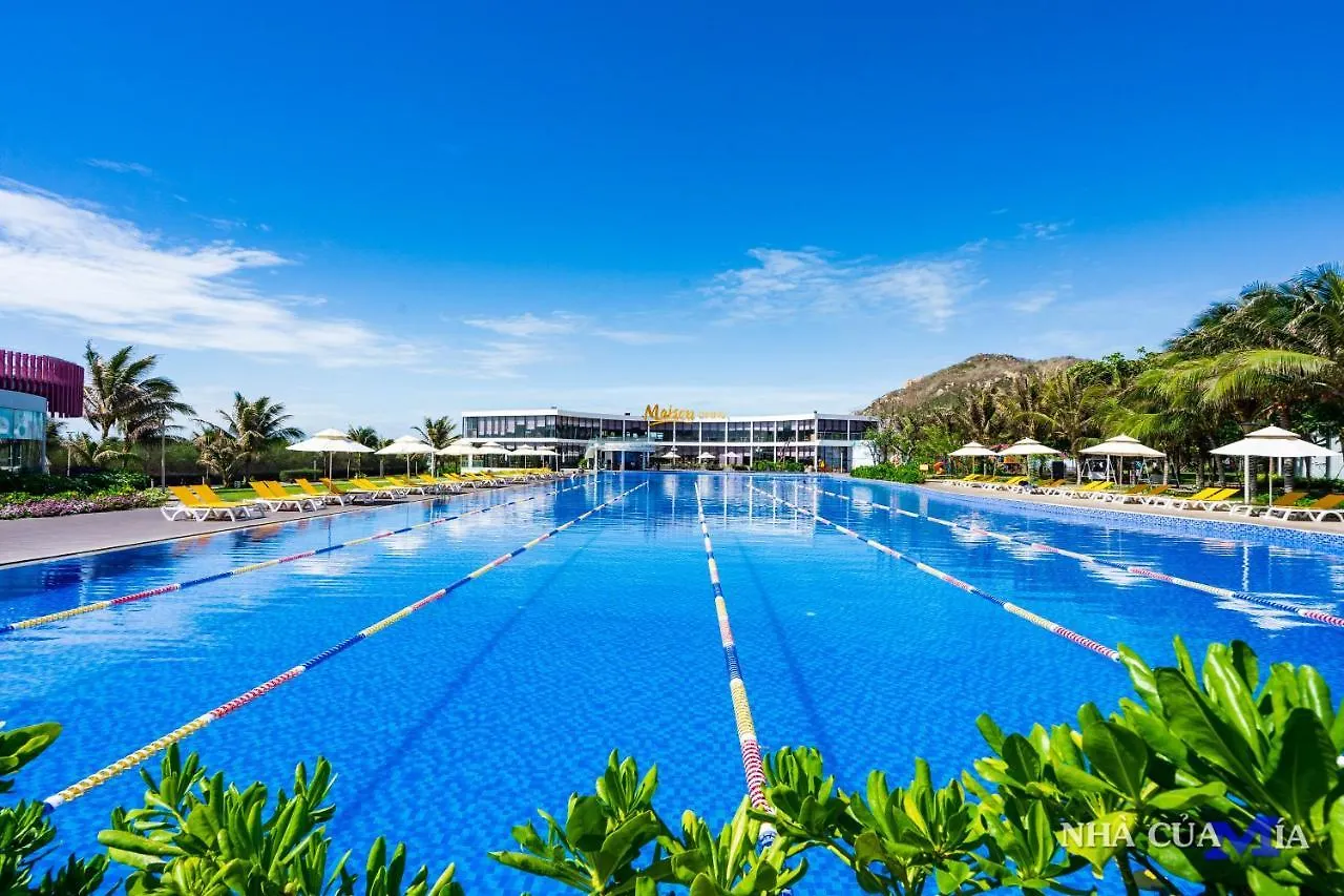 Oceanami Private Beach Villa Homestay - Long Hai Vung Tau