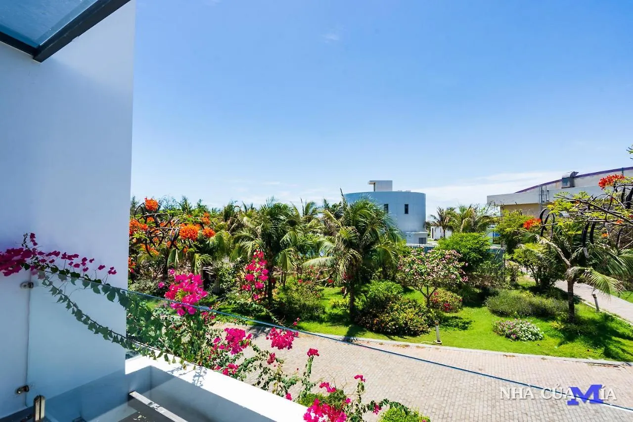 Oceanami Private Beach Villa Homestay - Long Hai Vung Tau