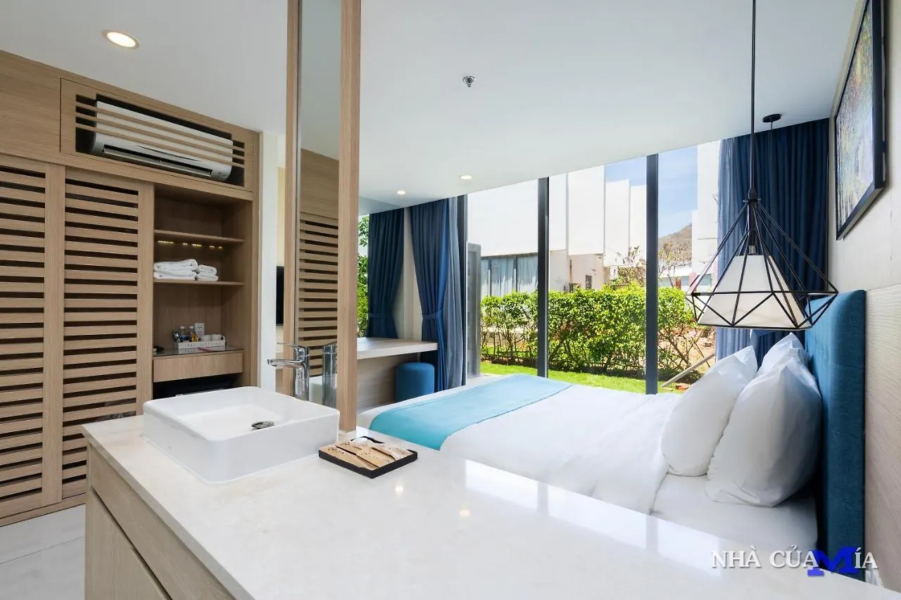 Oceanami Private Beach Villa Homestay - Long Hai Vung Tau
